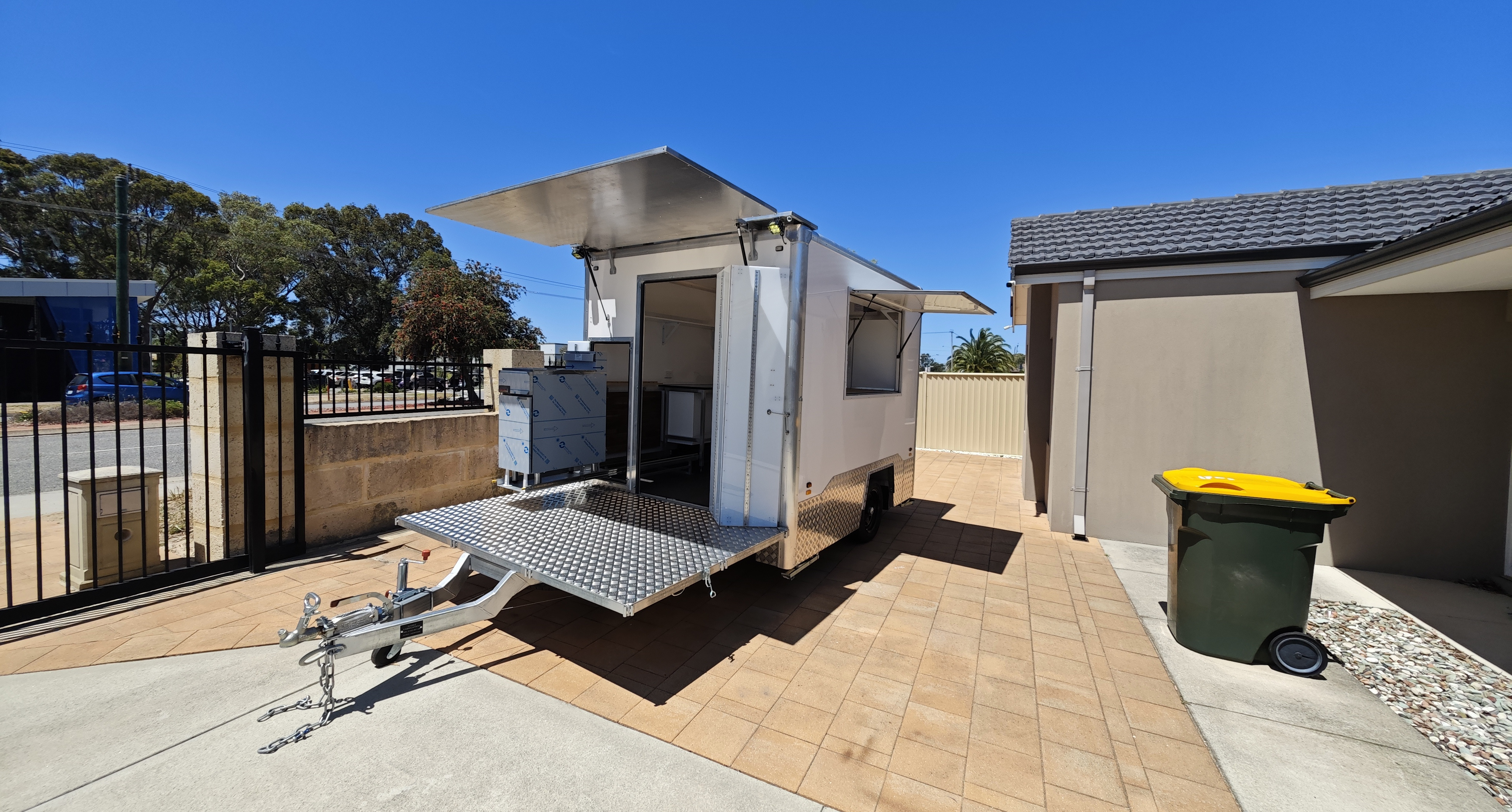 Ahbee Fabrication kitchen trailer 15 - Mobile catering trailer Perth